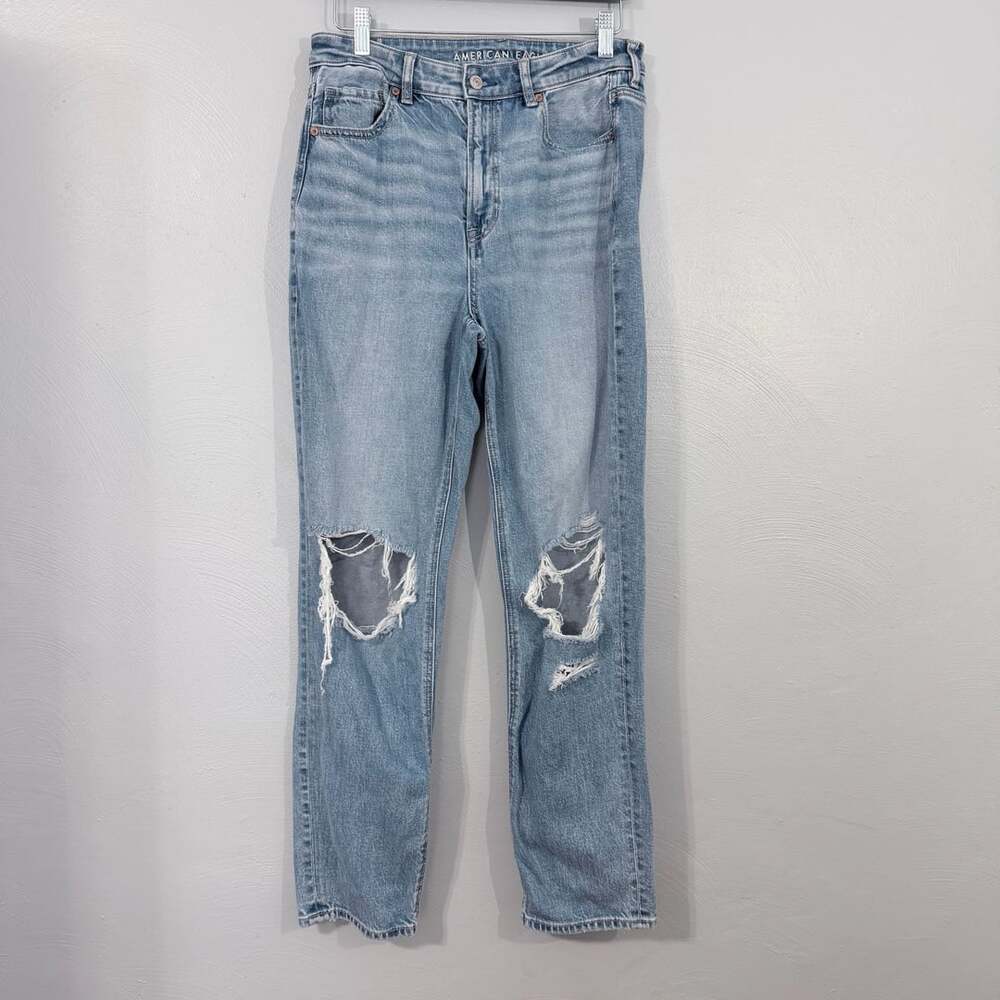 American Eagle Mom Jean Size 8 Regular Distressed Blue